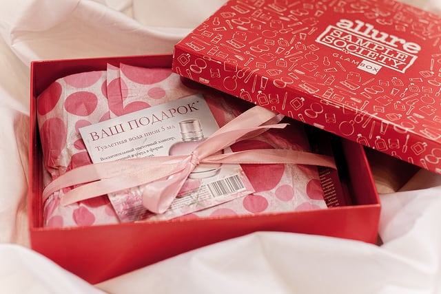 Allure Sample Society